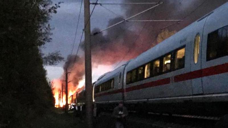 Bahn: Trasse nach ICE-Brand bis Sonntagabend gesperrt ICE Brand