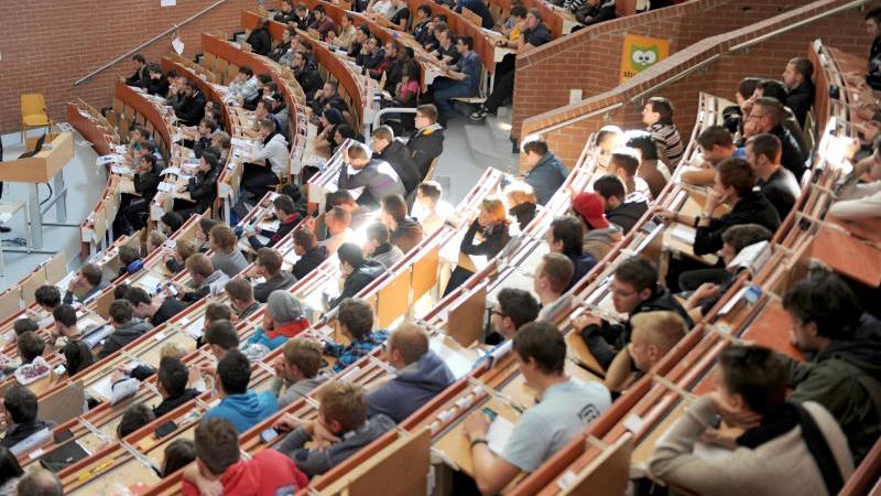 Neues Wintersemester: knapp 764 000 Studierende in NRW Hörsaal