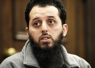 Der zu 15 Jahren Haft verurteilte 9/11-Terrorhelfer Mounir el Motassadeq ka... weiterlesen