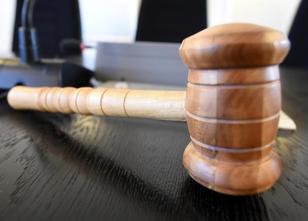 Wegen Veruntreuung von mehr als 83.000 Euro ist eine 62-jährige Mitarbeiter... weiterlesen