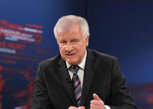 Bundesinnenminister Horst Seehofer hat für den Verlauf des Asylstreits in d... weiterlesen