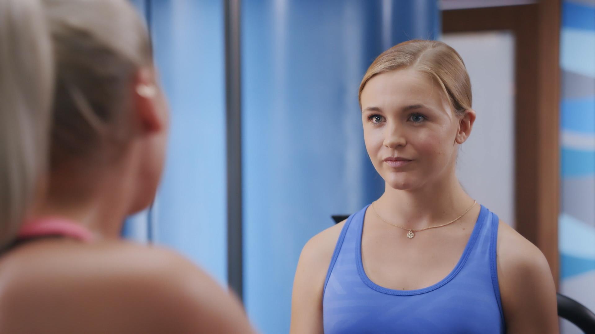 AWZ: Amalie schiebt Marie aufs Abstellgleis AWZ: Amalie streitet sich mit Marie.