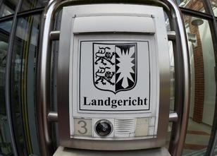 Vor dem Landgericht Itzehoe muss sich von heute an ein Vater wegen sexuelle... weiterlesen