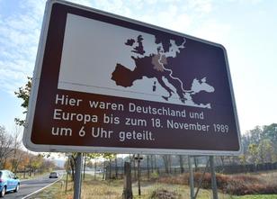 Thüringen will dem ehemaligen innerdeutschen Grenzstreifen als erstes Bunde... weiterlesen