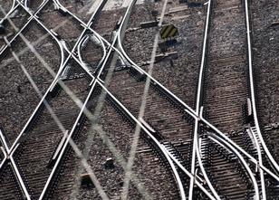 Wegen einer Weichenstörung in Hamburg-Wandsbek brauchen Bahnreisende am Don... weiterlesen