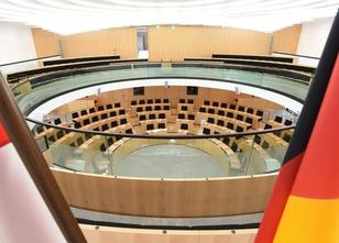 Ende Oktober entscheiden die Wähler in Hessen über das Schicksal der schwar... weiterlesen