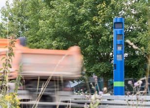Für Lastwagen wird die Fahrt über deutsche Straßen teurer - vor allem für l... weiterlesen
