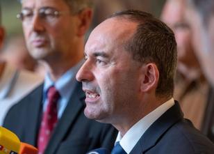 CSU und Freie Wähler machen weiter Tempo bei der Regierungsbildung in Bayer... weiterlesen