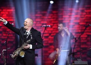 Es gibt einen Moment in der Bühnen-Show von Stefan Raab, da wühlt er in ein... weiterlesen