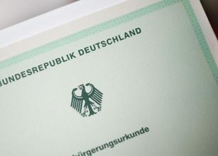 Die Zahl der Anträge auf die deutsche Staatsbürgerschaft in Großbritannien ... weiterlesen