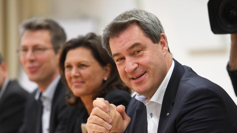 Freie Wähler und CSU reden erst mal übers Geld Koalitionsverhandlungen CSU und Freie Wähler