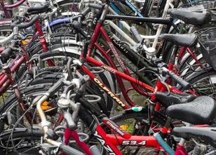 Unbekannte haben in Allstedt (Mansfeld-Südharz) aus dem Lager einer Fahrrad... weiterlesen