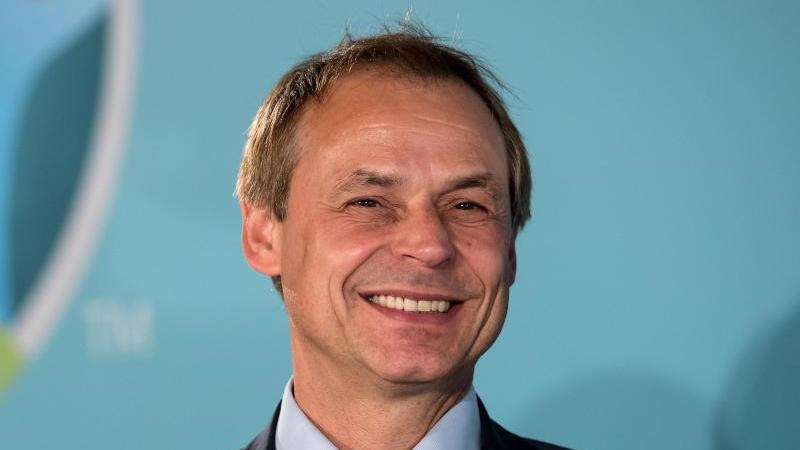 Thon weist Polemik-Vorwurf zurück Der ehemalige Nationalspieler und Bayern-Profi Olaf Thon