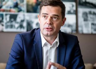 Knapp eine Woche nach der Wahl-Schlappe der Union in Bayern wird Bundeskanz... weiterlesen
