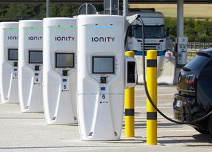 Der Ladestationenbauer Ionity sieht große Fortschritte bei der Infrastruktu... weiterlesen