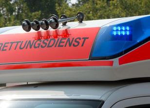 Bei einem Zusammenstoß zweier Autos in Berlin-Reinickendorf ist ein Mann sc... weiterlesen