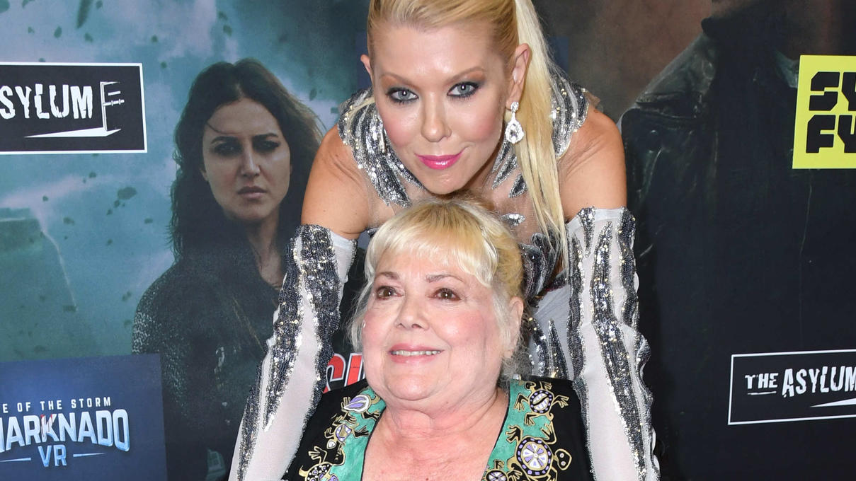 Tara Reid über den Tod ihrer Mama Donna: "Was mache ich jetzt?" Tara Reid mit ihrer Mutter Donna auf dem roten Teppich