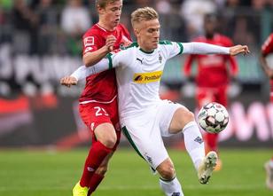 Borussia Mönchengladbach hat Platz zwei in der Fußball-Bundesliga hinter Bo... weiterlesen