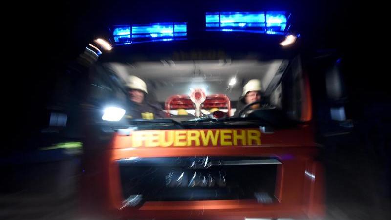 Tiefgaragenbrand legt Gebäude der Uni Hamburg lahm Feuerwehr