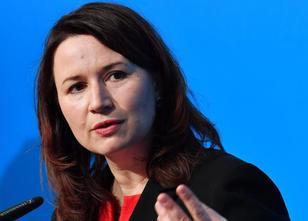 Thüringens Umweltministerin Anja Siegesmund (Grüne) hat Bundeskanzlerin Ang... weiterlesen