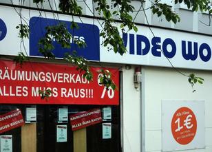 In Konkurrenz zu aufstrebenden Online-Diensten verschwinden in Deutschland ... weiterlesen