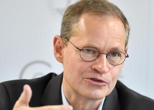 Berlins Regierender Bürgermeister Michael Müller (SPD) könnte gut auf die i... weiterlesen
