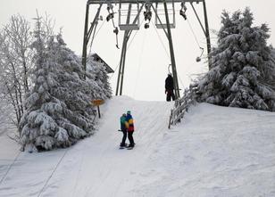 Gute Nachricht für Wintersportler im Harz: Das alpine Skigebiet auf dem Son... weiterlesen