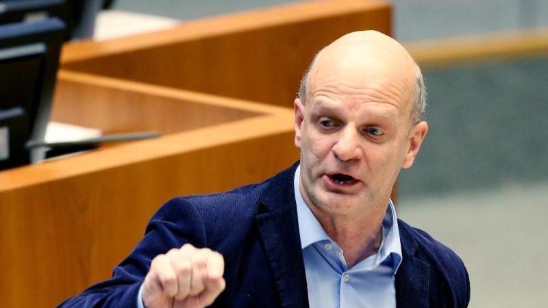 SPD: kein Anlass mehr für Verfassungsklage gegen NRW-Etat Stefan Zimkeit