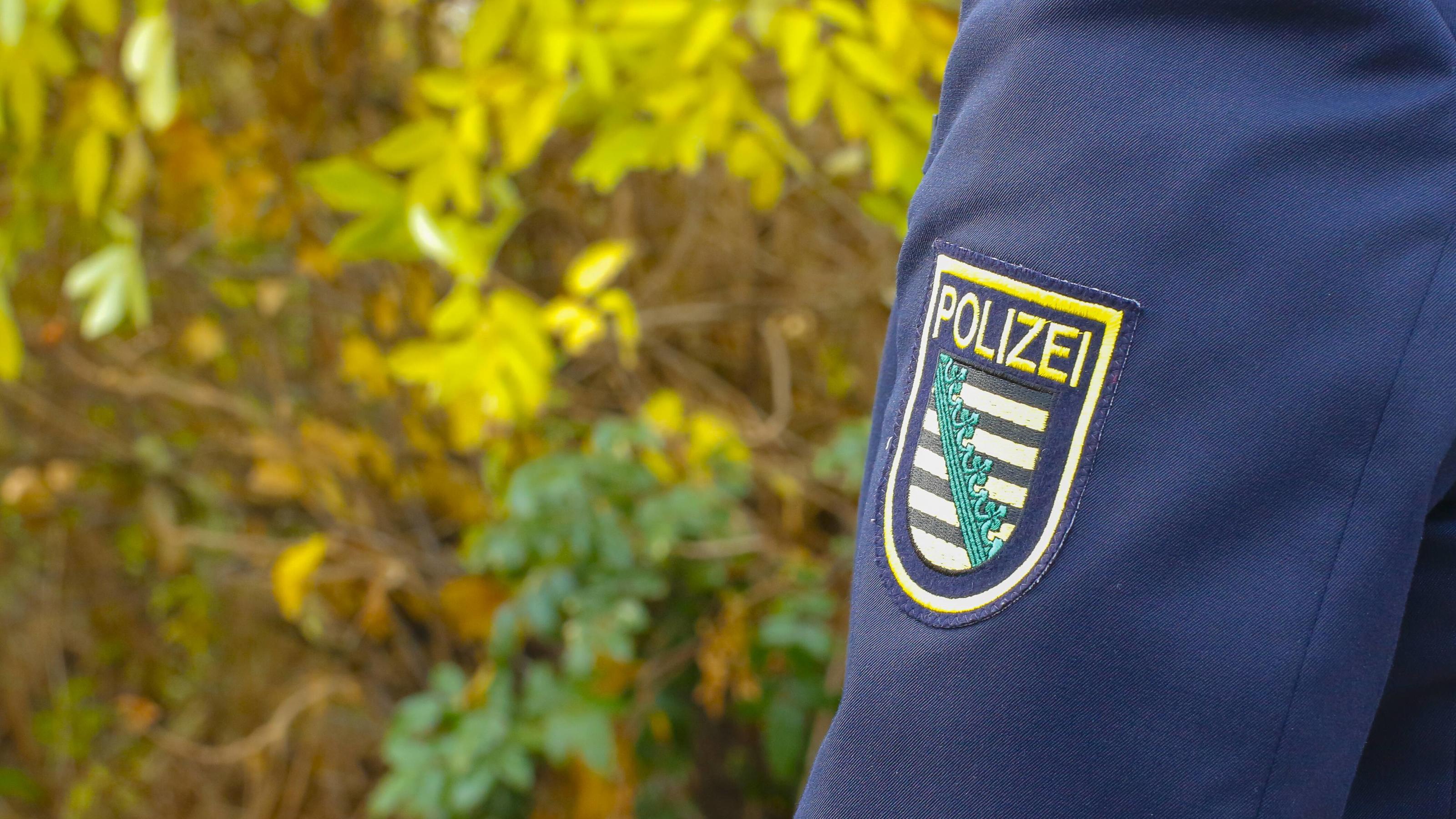 Ex-Azubi bei der Polizei Sachsen packt aus: "Rassismus ist salonfähig" Polizei Sachsen Uniform