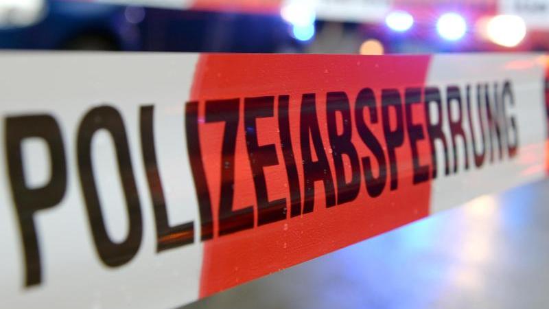 Entwarnung nach Bombendrohung in Chemnitz Polizeiabsperrung