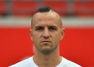 Fußball-Drittligist Hallescher FC muss zwei Spiele ohne Abwehrmann Toni Lin... weiterlesen