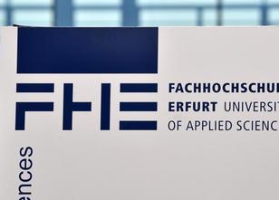 Die Fachhochschule Erfurt hat die rund 1000 Bücher und Zeitschriften der Fi... weiterlesen
