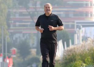 Bundesfinanzminister Olaf Scholz ist wegen seines früheren Übergewichts von... weiterlesen
