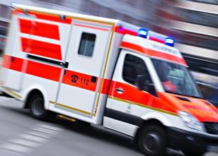 Bei einem frontalen Zusammenstoß zweier Autos sind in Mönchengladbach drei ... weiterlesen