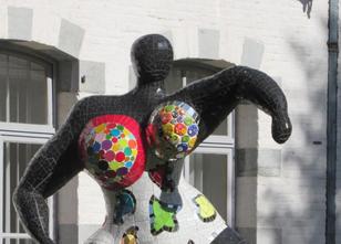 Die vier Totems stehen in der Nähe des Belfrieds, nur wenige Schritte weite... weiterlesen