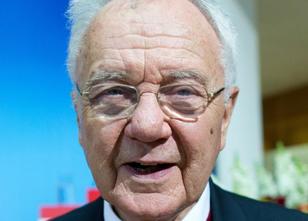 Brandenburgs Ex-Ministerpräsident Manfred Stolpe (SPD) hat Gerechtigkeit fü... weiterlesen