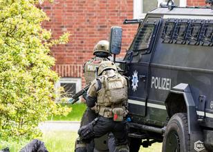 Die Berliner Polizei verfügt jetzt über ein neues und millionenteures Panze... weiterlesen