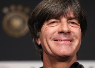 Joachim Löw hat Nationalspieler Mats Hummels für dessen Entscheidung in Sch... weiterlesen
