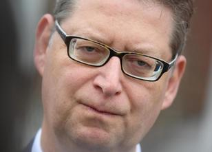 Hessens SPD-Chef Thorsten Schäfer-Gümbel geht mit Zuversicht in das Sondier... weiterlesen