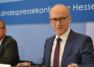 Hessens Verfassungsschutzpräsident Robert Schäfer hat eindringlich vor eine... weiterlesen