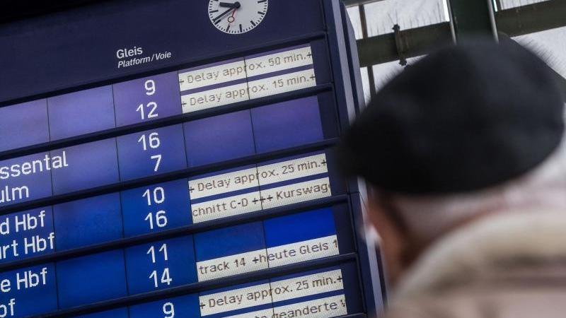 Zug verspätet? Das sind Ihre Rechte als Fahrgast Erstattung fordern