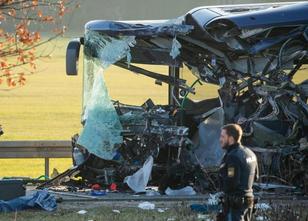 Bei dem Schulbus-Unfall nahe Ammerndorf (Landkreis Fürth) sind mindestens 4... weiterlesen
