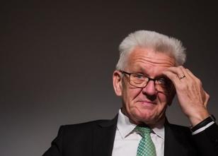 Zum ersten Mal in seiner Zeit als Ministerpräsident wird Winfried Kretschma... weiterlesen