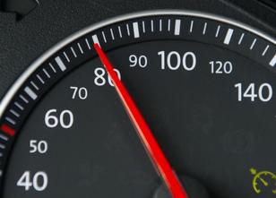 Ein viel zu schneller Kurierfahrer hat auf der Berliner Stadtautobahn mit m... weiterlesen