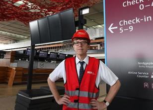 Trotz zahlreicher abzuarbeitender Mängel im Terminal des künftigen Hauptsta... weiterlesen