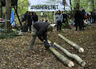 Neulinge unter den Aktivisten im Hambacher Forst sollen eine Art Leitlinie ... weiterlesen