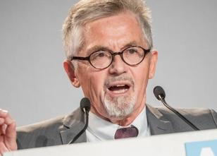 Der Münchner Bernhard Zimniok ist bei einem AfD-Bundesparteitag auf Platz f... weiterlesen