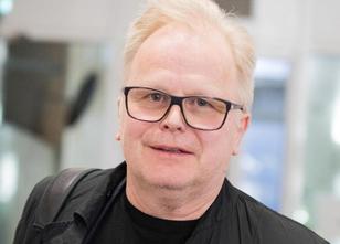Der Sänger Herbert Grönemeyer (62, weiterlesen