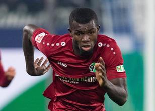 Fußball-Bundesligist Hannover 96 droht der Ausfall eines weiteren Leistungs... weiterlesen