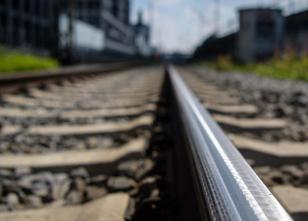 Wegen eines Polizeieinsatzes ist es am Dienstag auf der Bahnstrecke Aachen-... weiterlesen